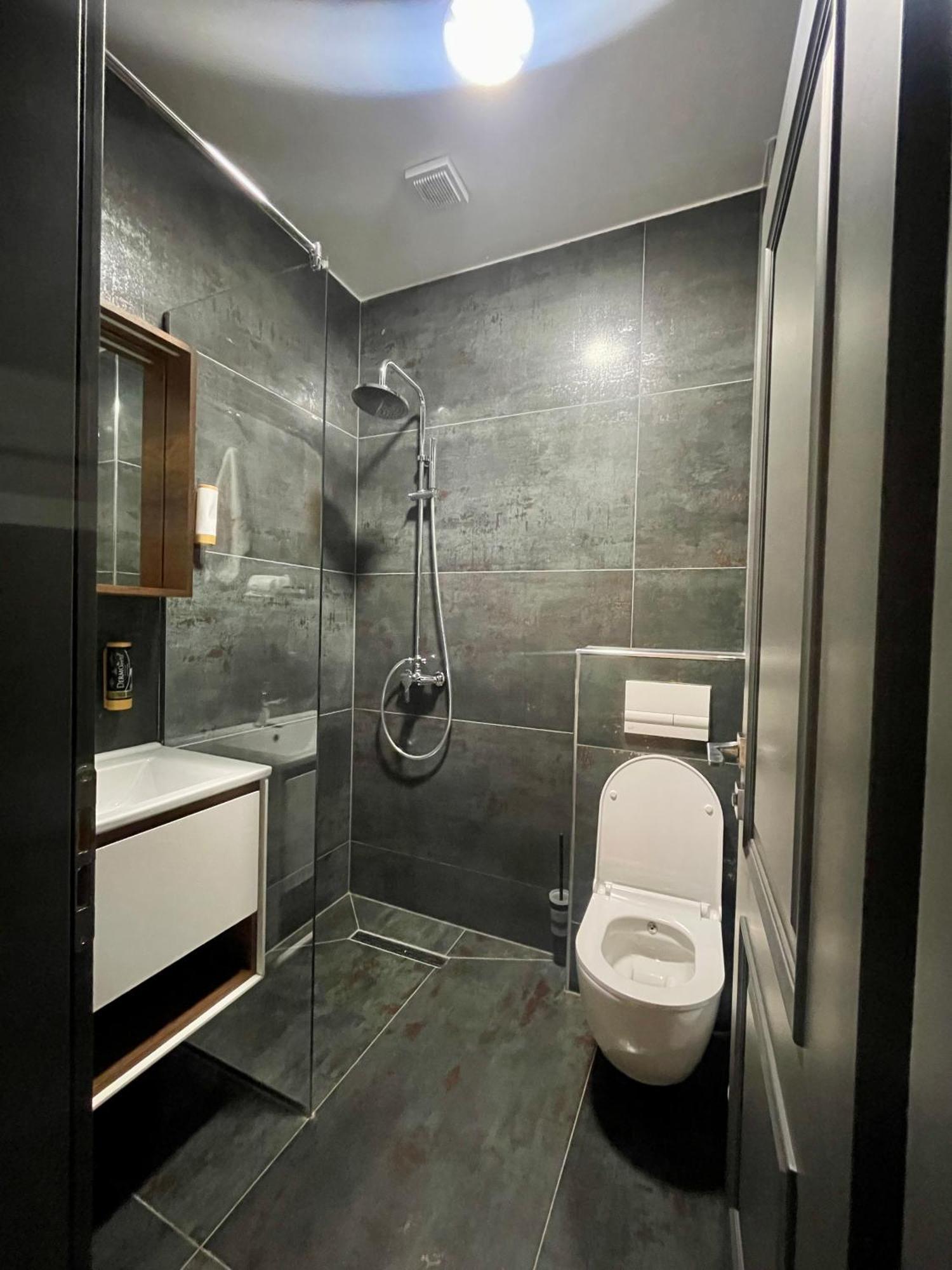 Grand Jnk Boutique Hotel Kukes Exteriör bild